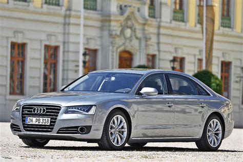 Re: Hehe, verständlich das der A8 vor dem MB-Museum so traurig kuckt