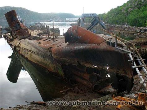 The Cold War Submarine Graveyard of Russia's Kola Peninsula - RecycleNation