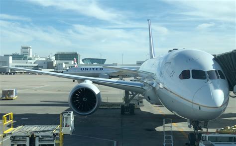 Hub Report: Denver International Airport (DEN) and United Airlines