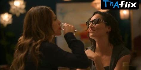 Helena Haro Lesbian Scene In El Juego De Las Llaves Fabiola Campomanes Tnaflix