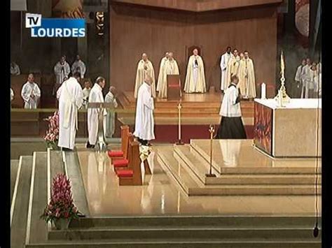 Lourdes Procession Eucharistique 29 Juil 2015 Blessed Sacrament