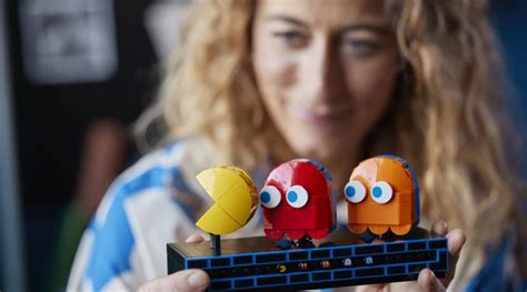 Другое — LEGO выпустила набор по Pac-Man в виде интерактивного ...