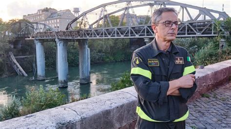 Ponte Di Ferro A Roma Il Comandante Dei Vigili Del Fuoco Racconta Lo