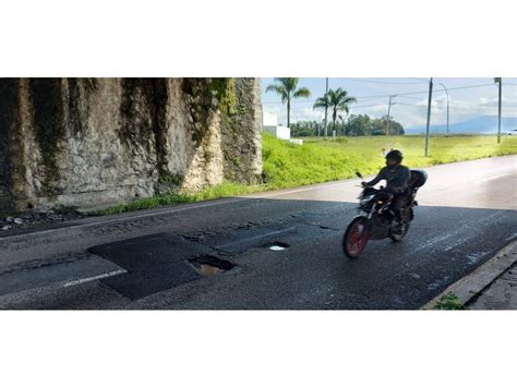 Baches Ponen En Riesgo Vida De Automovilistas En Libramiento Carretero