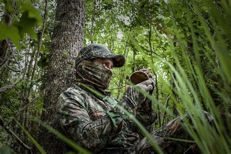 How to Turkey Hunt — 15 Basic Tips & Tricks - Optics Mag