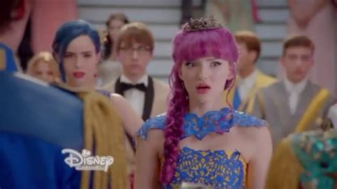 Descendants 2 Uma Arrives To Cottillion Clip Youtube