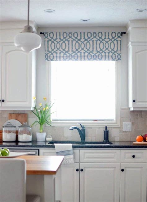 20+30+ Kitchen Window Valance Ideas