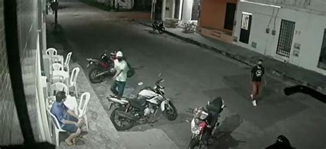 Cliente Reage E Troca Tiros Homem Armado Durante Tentativa De