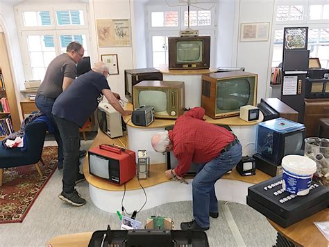 Tettnang Elektronikmuseum Startet Mit TV Ausstellung In Saison