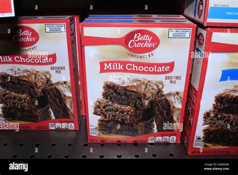 Betty crocker brownies hi-res stock photography and images - Alamy