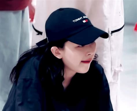 Love Seulgi Cheeks And Eyes Reasons On Twitter Rt Fos