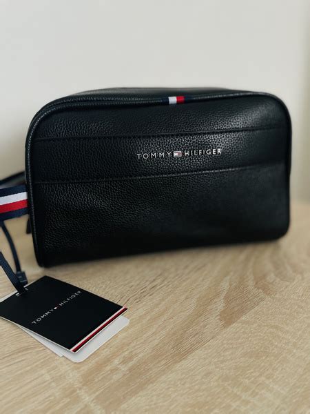 Tommy Hilfiger Косметичка дорожная - купить с доставкой по выгодным ...
