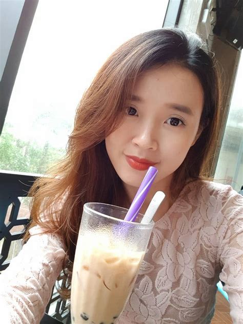 Hot girl hot boy Việt 28 12 Midu và 1001 biểu cảm selfie 2sao