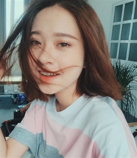 C N Ng Xinh P N I B T Tr N Instagram D Kh Ng Ph I L Hot Girl