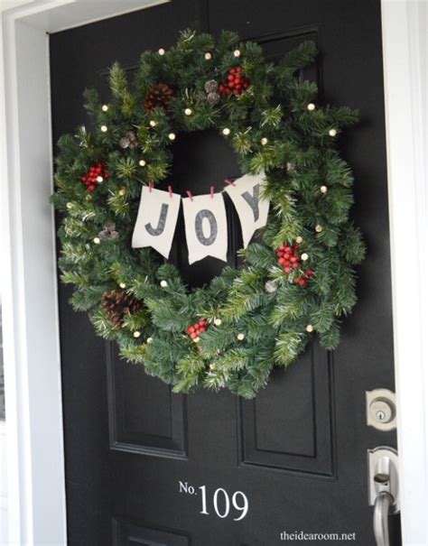 Easy DIY Christmas Wreath: Homemade Holiday Inspiration - Hoosier Homemade