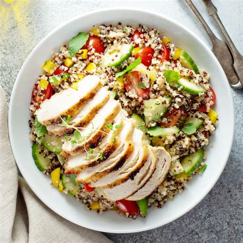 Salade De Poitrines De Poulet Quinoa Grill Vinaigrette La Lime