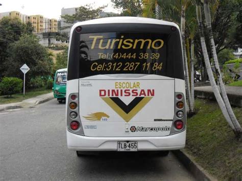 Buseta Nissan Tk Pasajeros Aire Acondicionado En Medell N