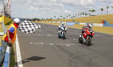 Piloto Argentino Vence Etapa Da Motovelocidade Em Goi Nia Jornal O Globo