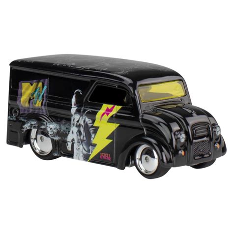 Машинка коллекционная Mattel Hot Wheels Премиум автомобиль Поп культура HXD Dairy Delivery