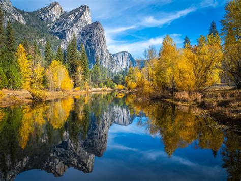 Three Brothers Reflections Merced River Yosemite Autumn Co Flickr