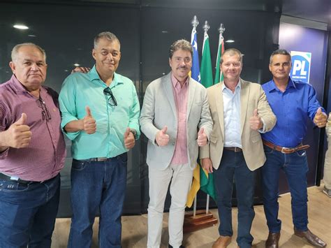 Em Bras Lia Senador Wilder Morais Fecha Apoio Pr Candidatura De