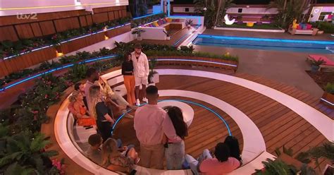 Love Island Fans Convinced They Know Who S Leaving As Nine Islanders