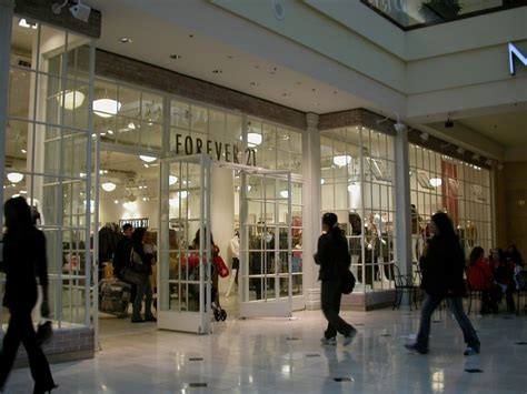 Roosevelt Field Mall 시보드