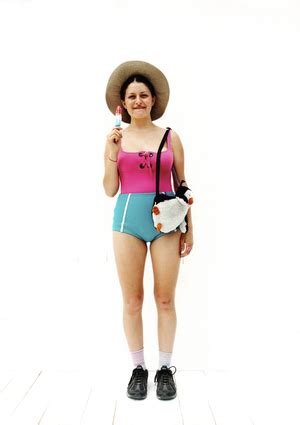 Hot New Alia Shawkat Bikini Pics