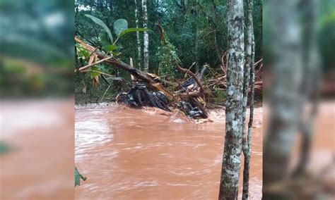 Temporal chega ao oeste do Paraná e cidades registram mais de 100 mm de