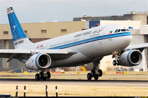 Kuwait Airways Airbus A330 200 9K APB By Toshihiko Takamizawa London