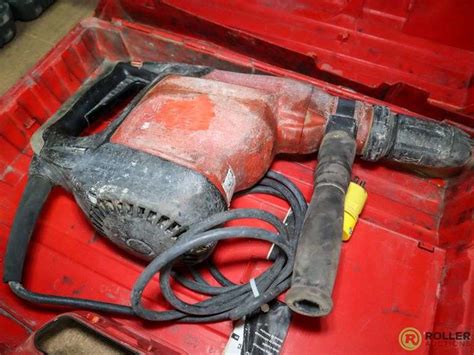 Hilti Te 60 Hammer Drill With Case Roller Auctions