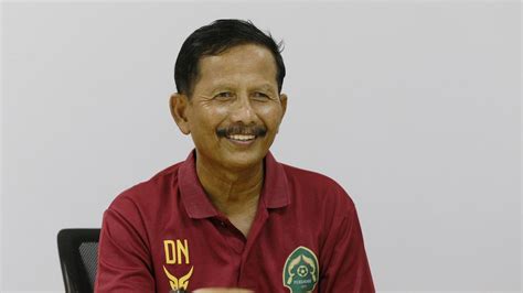 BRI Liga 1 Didorong Persik Masuk Jurang Degradasi Djadjang Nurdjaman