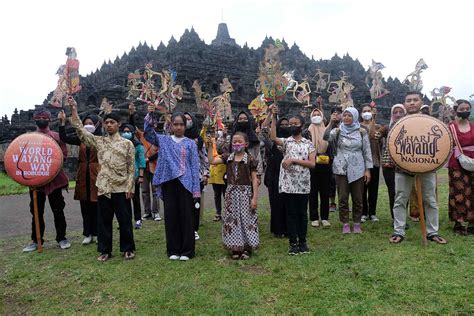 Berita Magelang Foto World Wayang Way 2022 Diperingati Di Borobudur