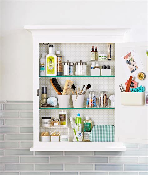 19 Clever Ways To Organize Bathroom Cabinets