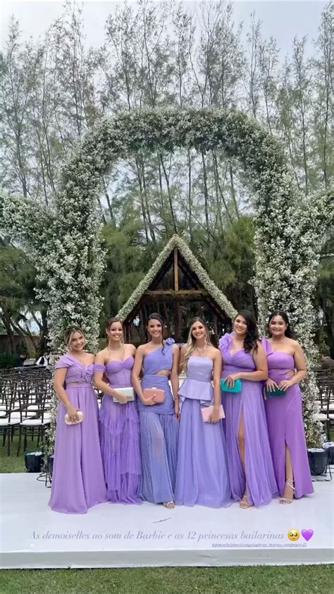 Vestido De Madrinha Lilas E Roxo - Madrinhas de Lilas | Casamento lilás, Casamento roxo, Casamento violeta