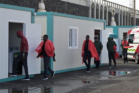 Oltre 700 Migranti Arrivati Alle Canarie Nelle Ultime Ore Cronaca