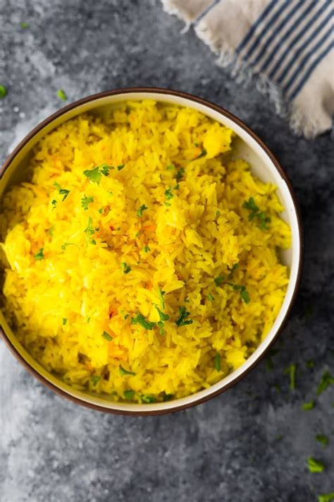 Saffron Rice (stove top, rice cooker) | sweetpeasandsaffron.com