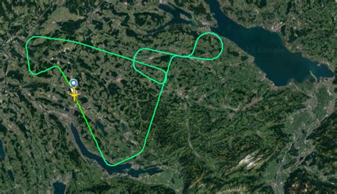 Lx Swiss Flieger Muss Wegen Vogelschlag Nach Z Rich Umkehren