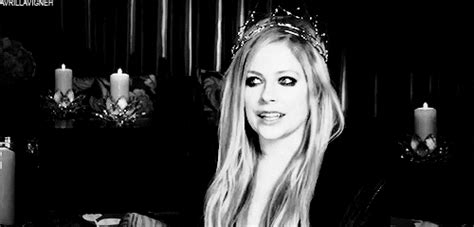 Avril Lavigne  Find And Share On Giphy