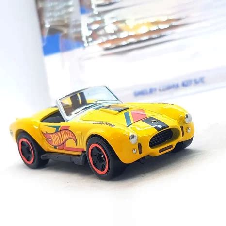 Hot Wheels Shelby Cobra Sc Retro Racers Serisi