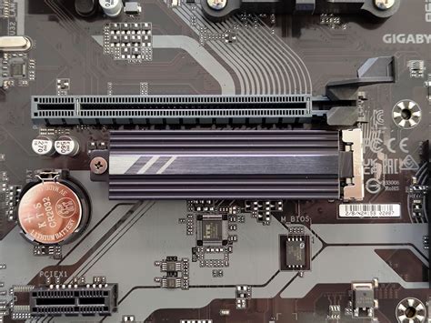 Материнская плата GIGABYTE A620M GAMING X (AM5, mATX) — купить по ...