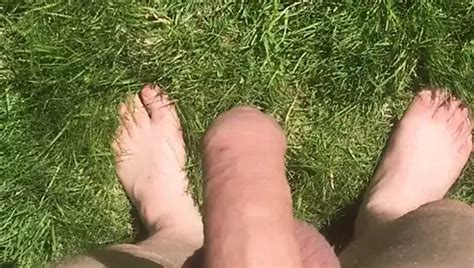 Smilis Pee Outside Gay Man Porn XHamster