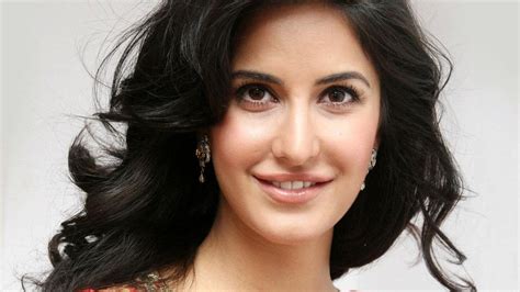 Katrina smiles over ‘70m’ fan following on Instagram