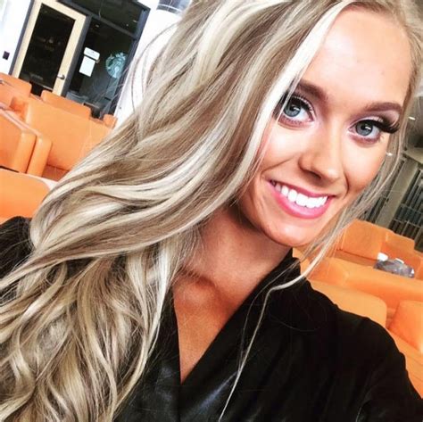 Bold Lashes Porn Pic