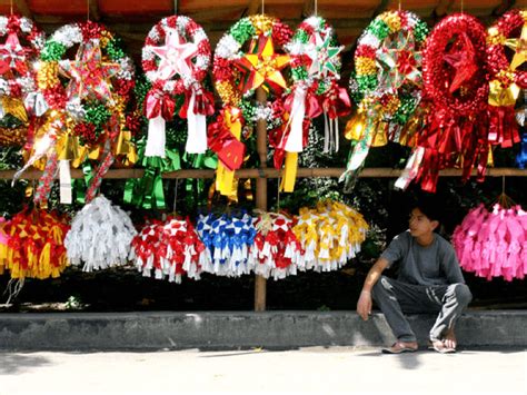 This Is How Countries Around The World Decorate For Christmas And It