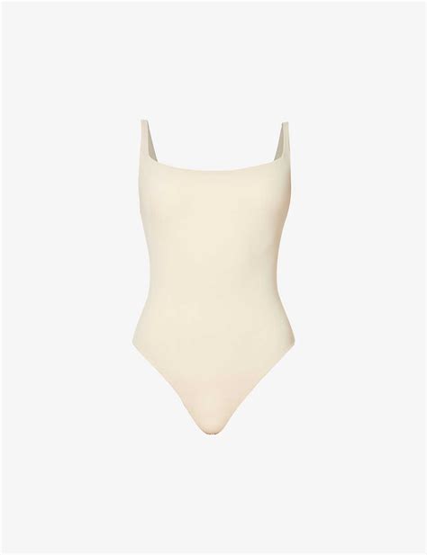 Everyone Is Obsessed With Skims Shapewear, and I Now See Why | Who What ...