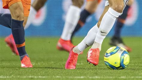 Un Joueur Amateur Suspendu 5 Ans Pour Avoir Mordu Le Sexe D Un Adversaire Mouv