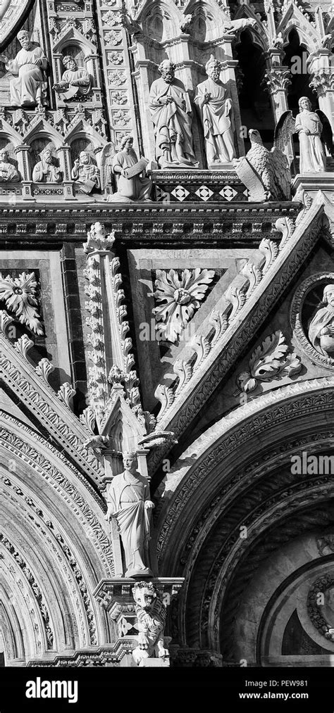 Gothic Elements In Architecture Stock Photos & Gothic Elements In ...