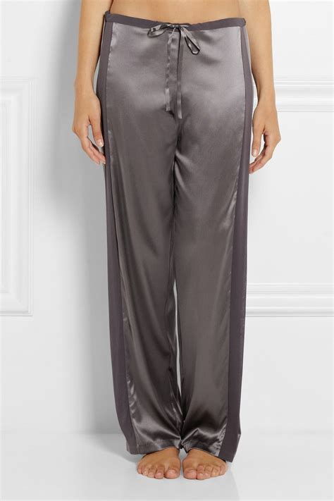 С Чем Носить Широкие Шелковые Брюки - 69 фото