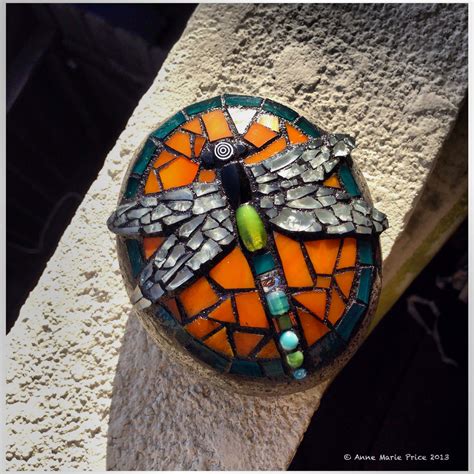 47 Best DIY Garden Mosaic Ideas (Designs and Decorations) for 2021